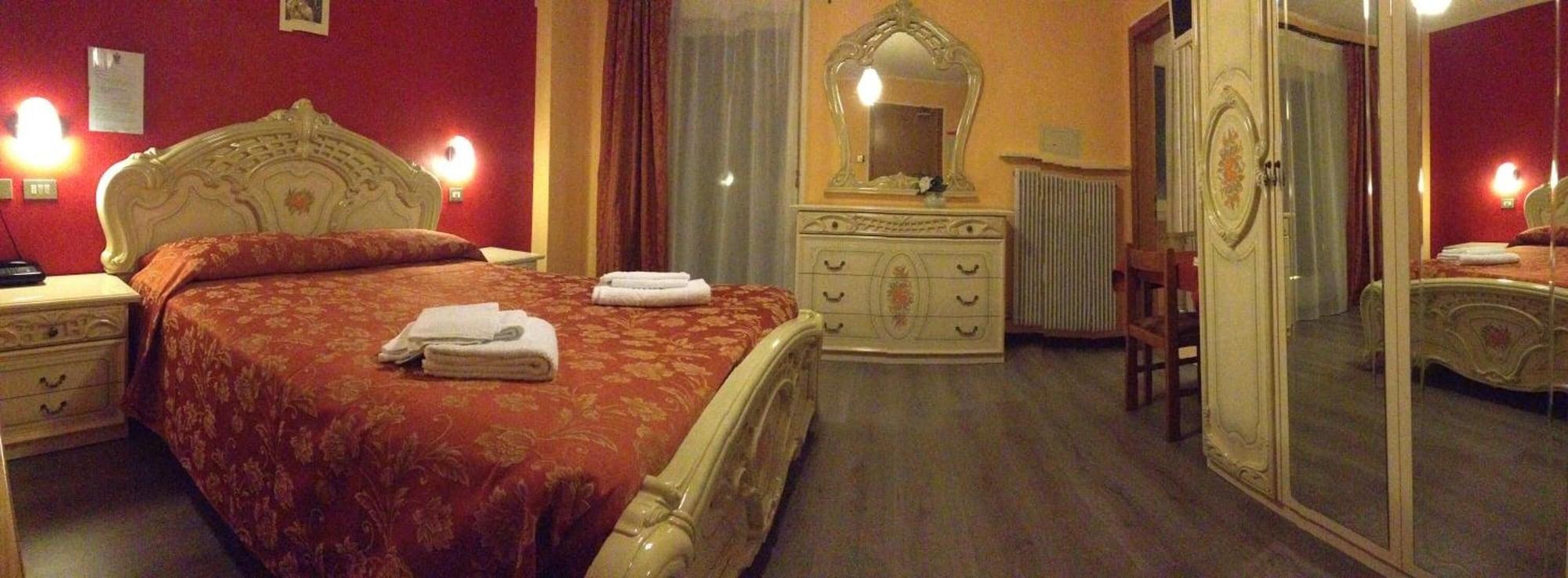 Hotel Rododendro Campitello di Fassa Buitenkant foto