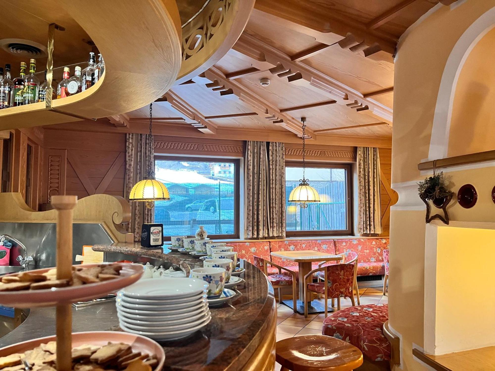 Hotel Rododendro Campitello di Fassa Buitenkant foto